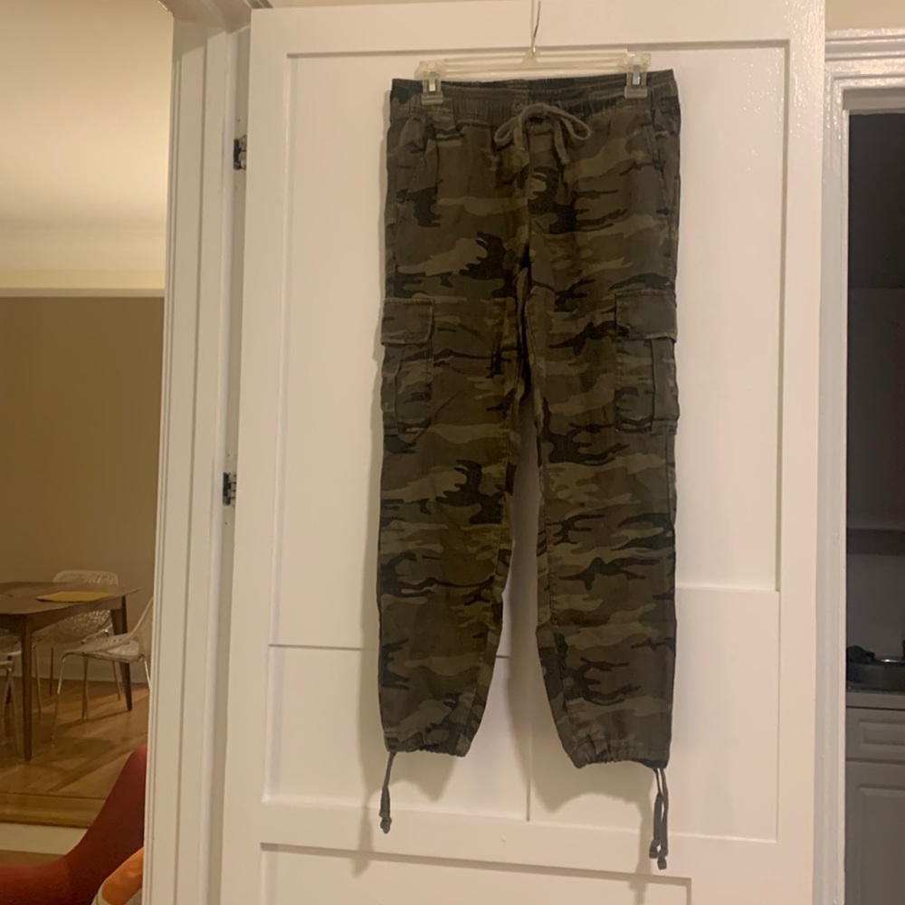 ANTHROPOLOGY  SANCTUARY khakis.  Tie waist and hems.Nearly new. 6 pockets.